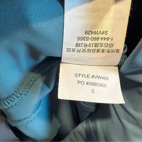Vuori Stride Women's Legging Like New Condition Rip Tag Dark Luna Teal Small - Picture 6 of 10